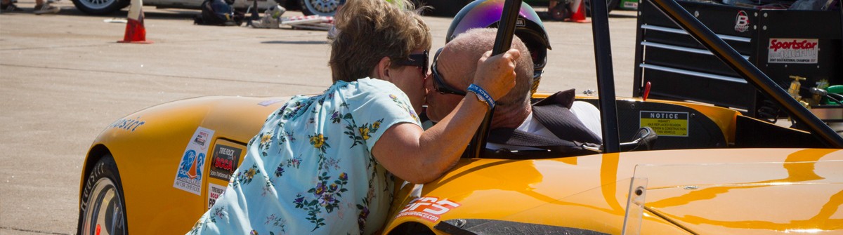 Fyf Kiss Couple